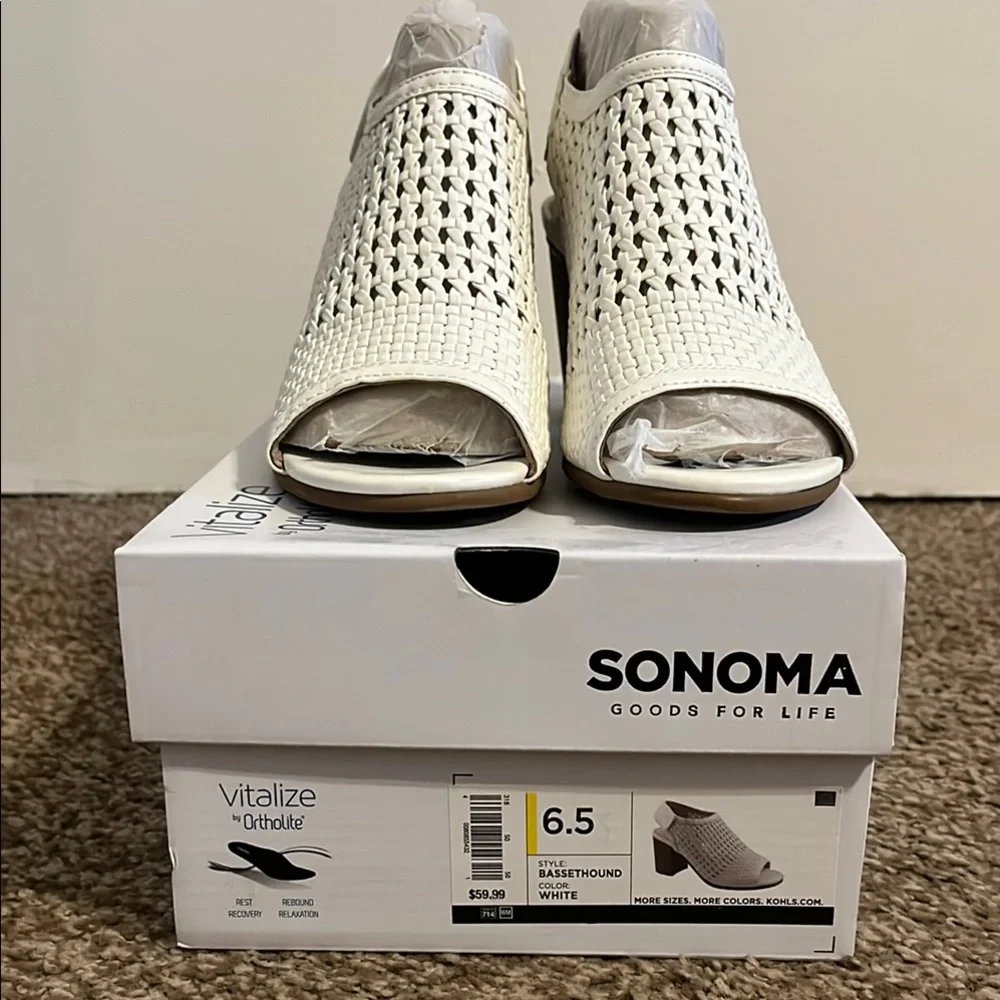 Sonoma White Peep-Toe Sandals - Picture 4 of 13